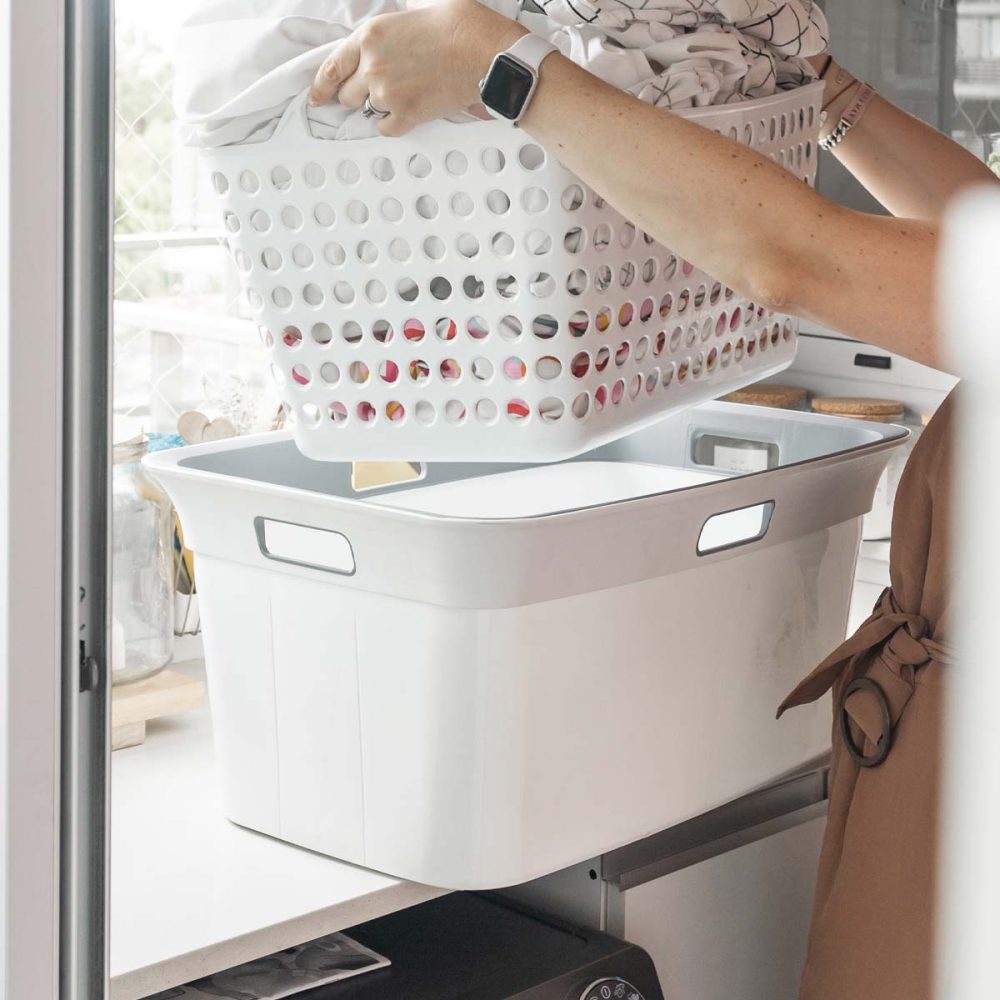 138-zb2 BATEA LAUNDRY